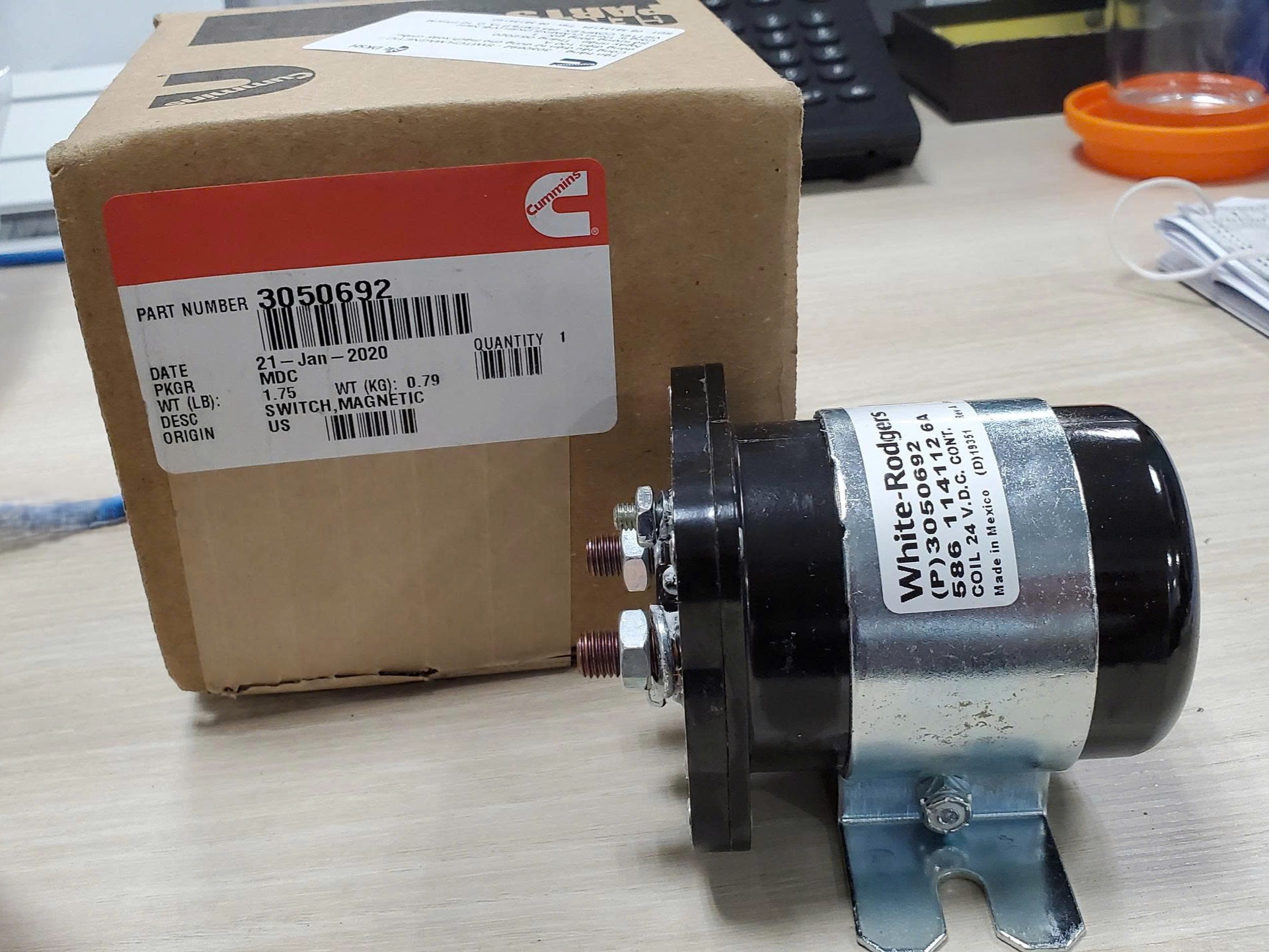 Rơ le đề Cummins – 3050692