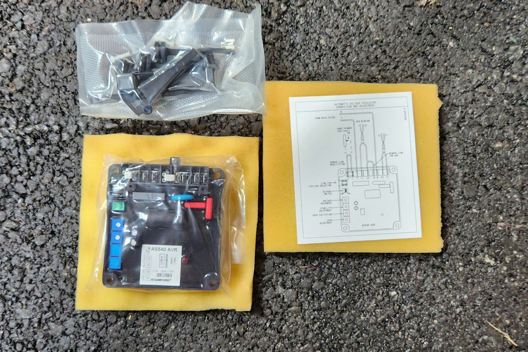 A059F437 – Bộ Điều Chỉnh Điện Áp Tự Động Cummins AS540 AVR (3) A059F437 – Bo Dieu Chinh Dien Ap Tu Dong Cummins AS540 AVR 3