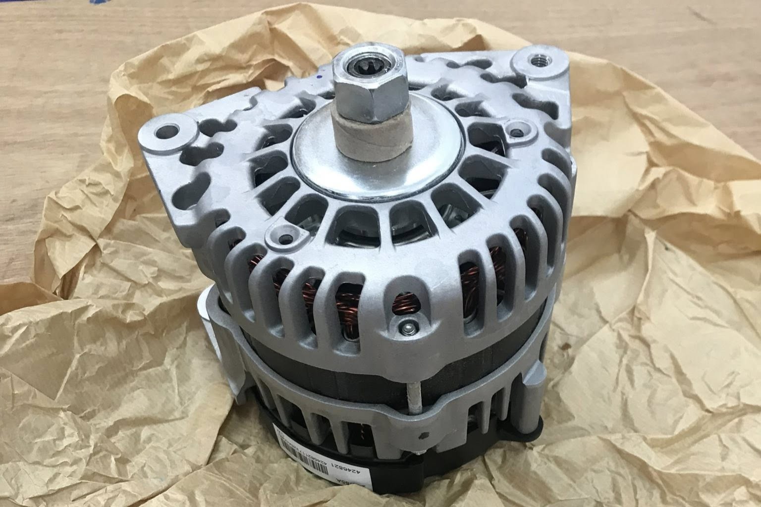 T416349 4246821 – Alternator 24V 55A Perkin (5) T416349 4246821 – Alternator 24V 55A Perkin 5