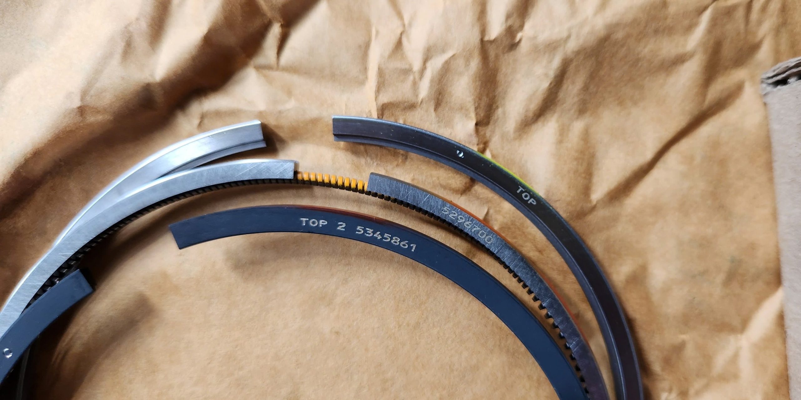 3802429 Bạc xéc măng Cummins (4) 3802429 Bac xec mang Cummins 4 scaled