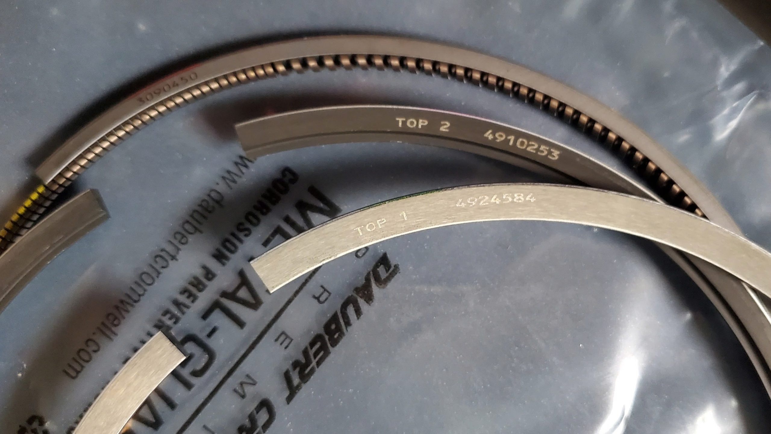 4090028 Piston Ring Set (4)-min 4090028 Piston Ring Set 4 min scaled
