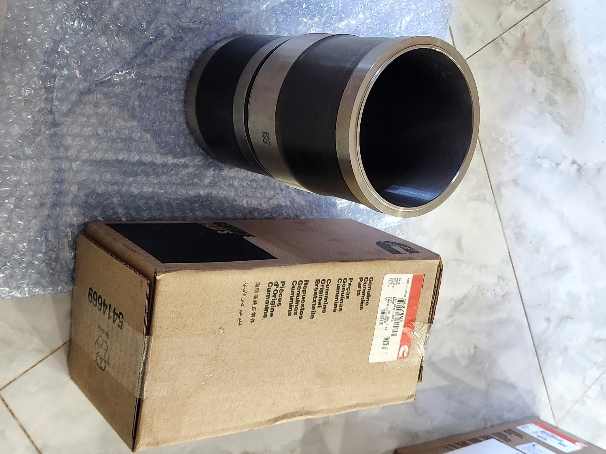 5527862 Cylinder Liner (10) 5527862 Cylinder Liner 10