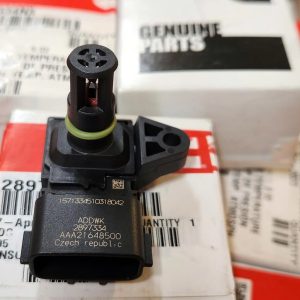 2897334NX Cam bien nhiet do khi nap PressureTemperature Sensor 2