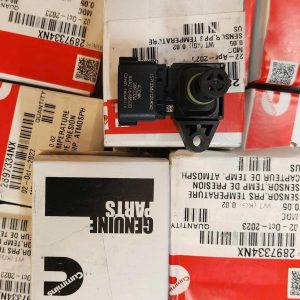 2897334NX Cam bien nhiet do khi nap PressureTemperature Sensor 6